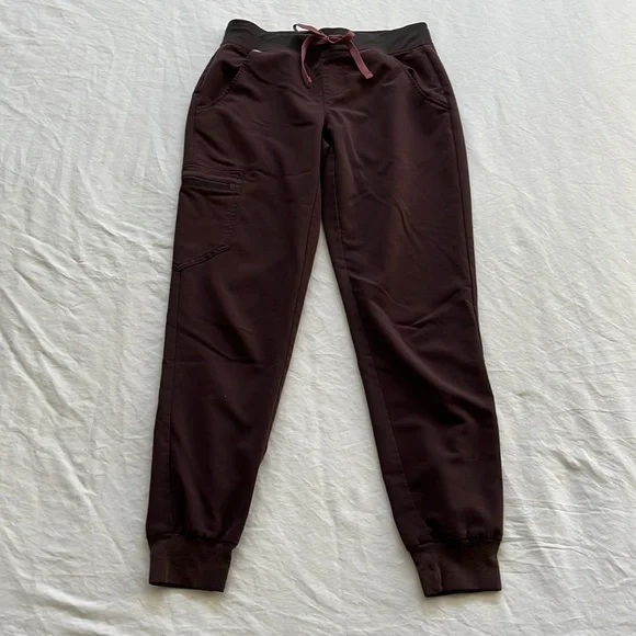 FIGS Espresso (SET) ☕️ Catarina scrub top S // Zamora scrub bottom XS - Picture 5 of 8